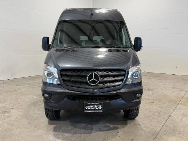 Used 2016 Mercedes-Benz Sprinter 2500 image 3