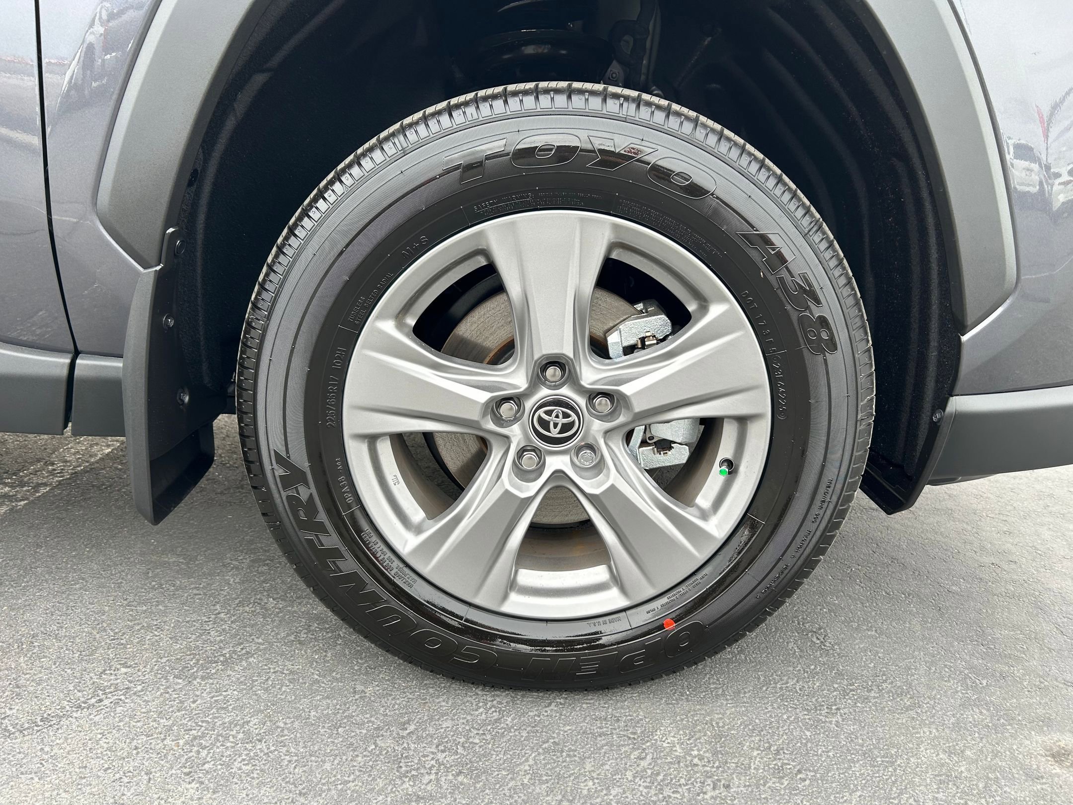 Certified 2025 Toyota RAV4 XLE w/ Convenience Package image 30