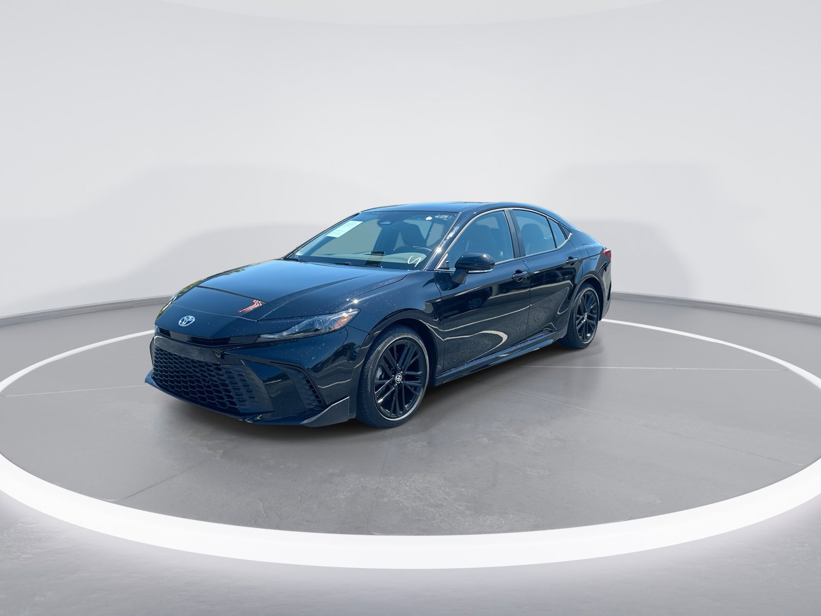 Used 2026 Toyota Camry SE w/ Convenience Package FWD image 5