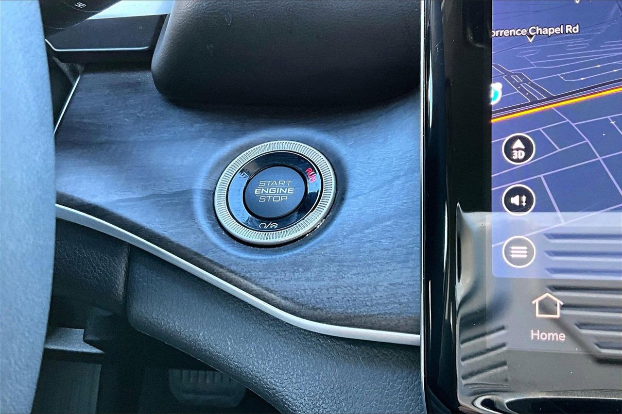 Used 2023 Jeep Grand Cherokee Limited image 27