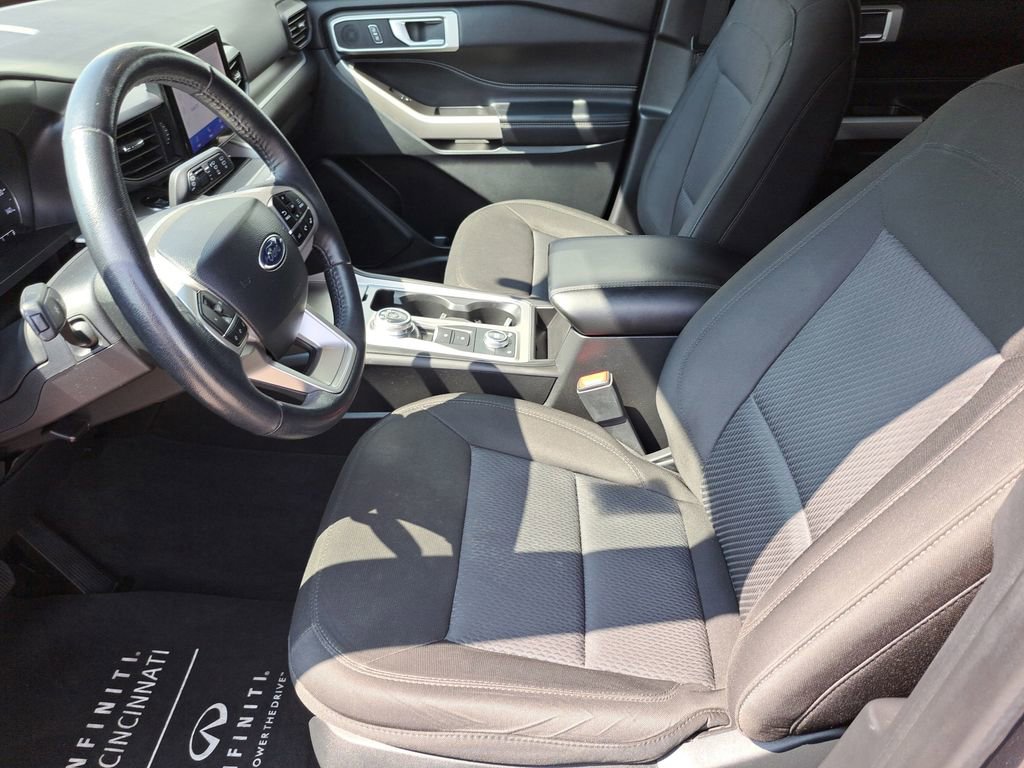 Used 2022 Ford Explorer XLT image 22