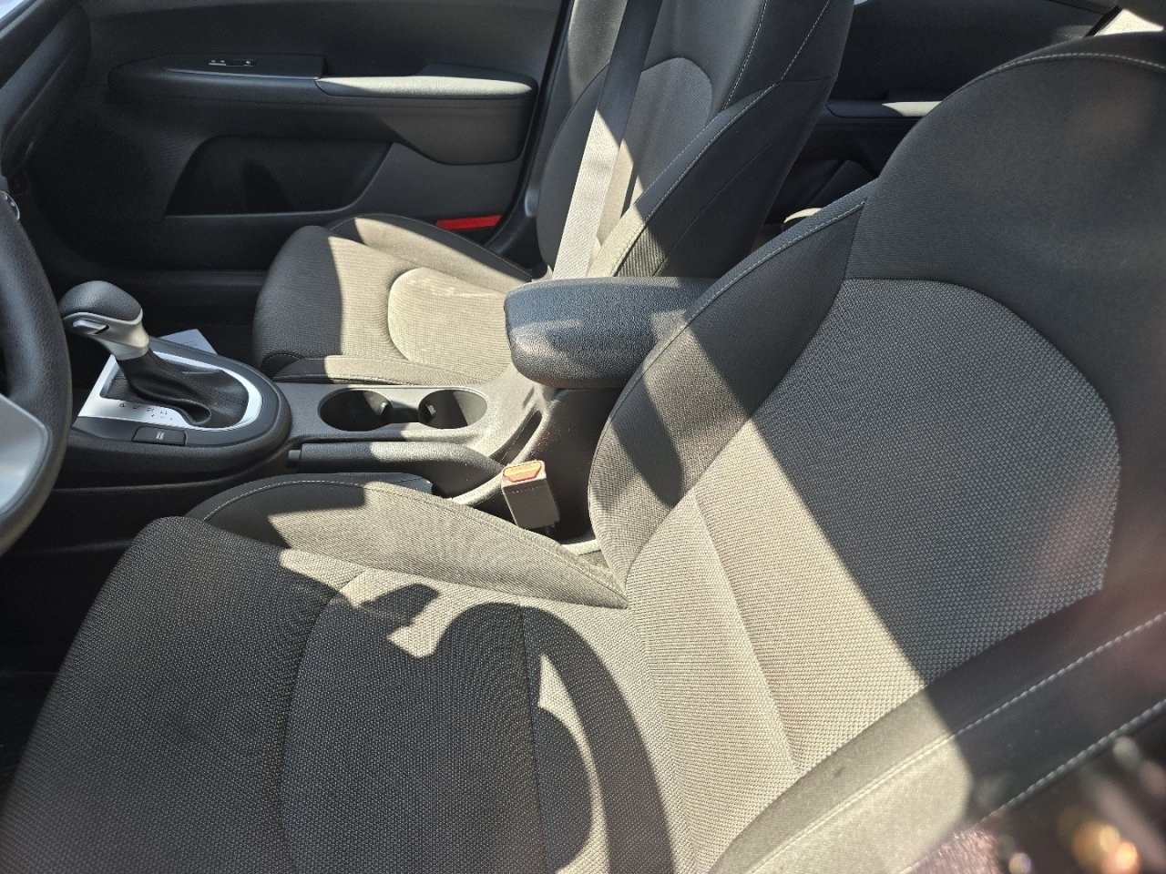Used 2023 Kia Forte LXS w/ LXS Technology Package FWD image 15