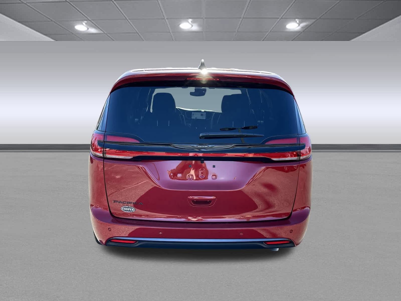 New 2026 Chrysler Pacifica Select FWD image 6