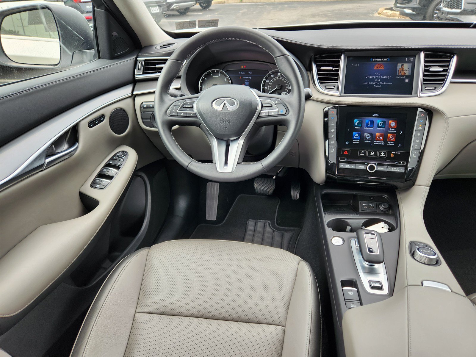 Used 2025 INFINITI QX50 Luxe AWD/4WD image 13