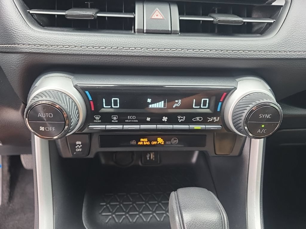 Certified 2024 Toyota RAV4 LE AWD/4WD image 20