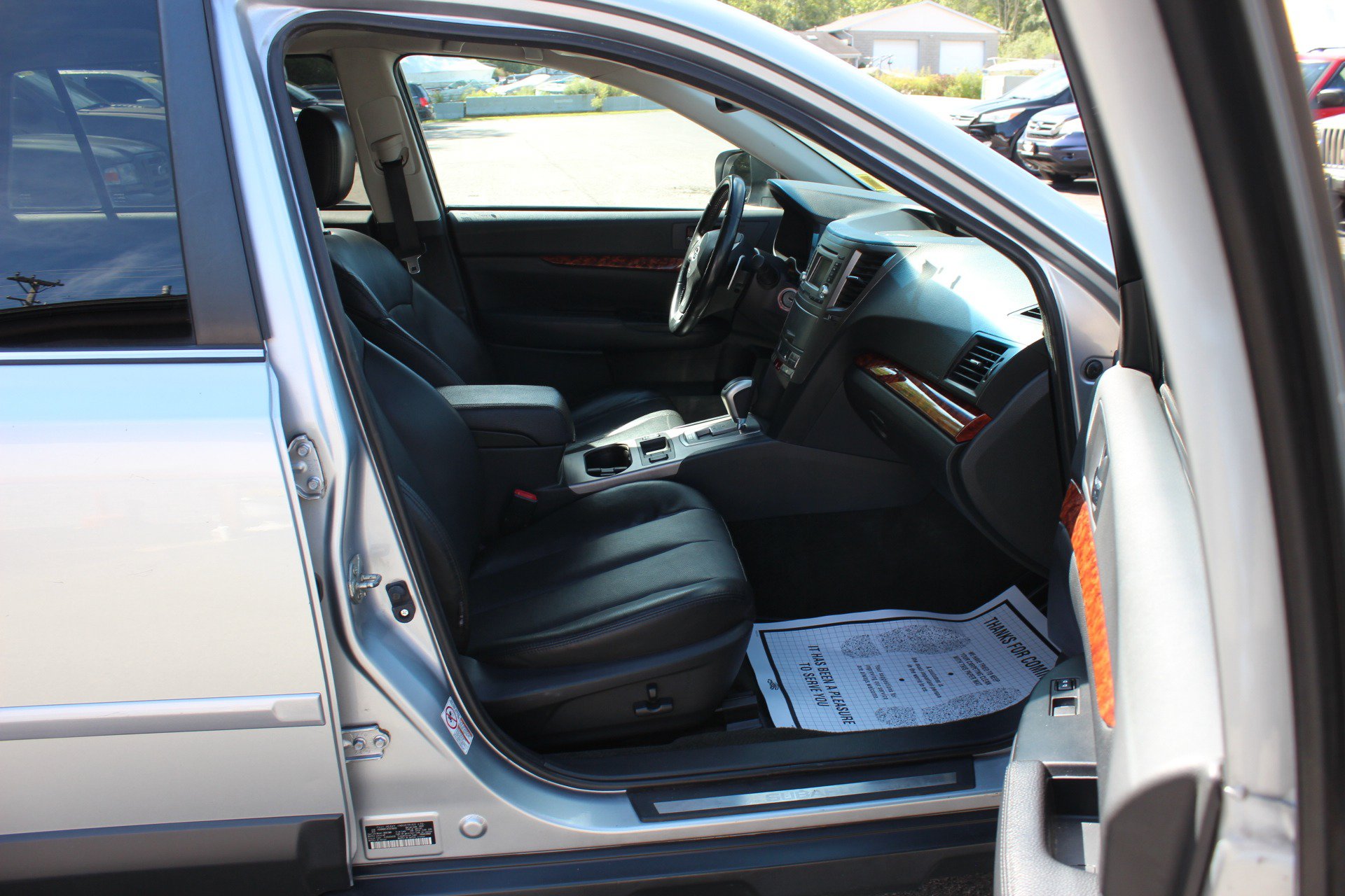 Used 2012 Subaru Outback 2.5i Limited w/ Moonroof Pkg AWD/4WD image 34