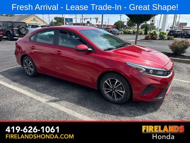 Used 2023 Kia Forte LXS w/ LXS Technology Package FWD image 9