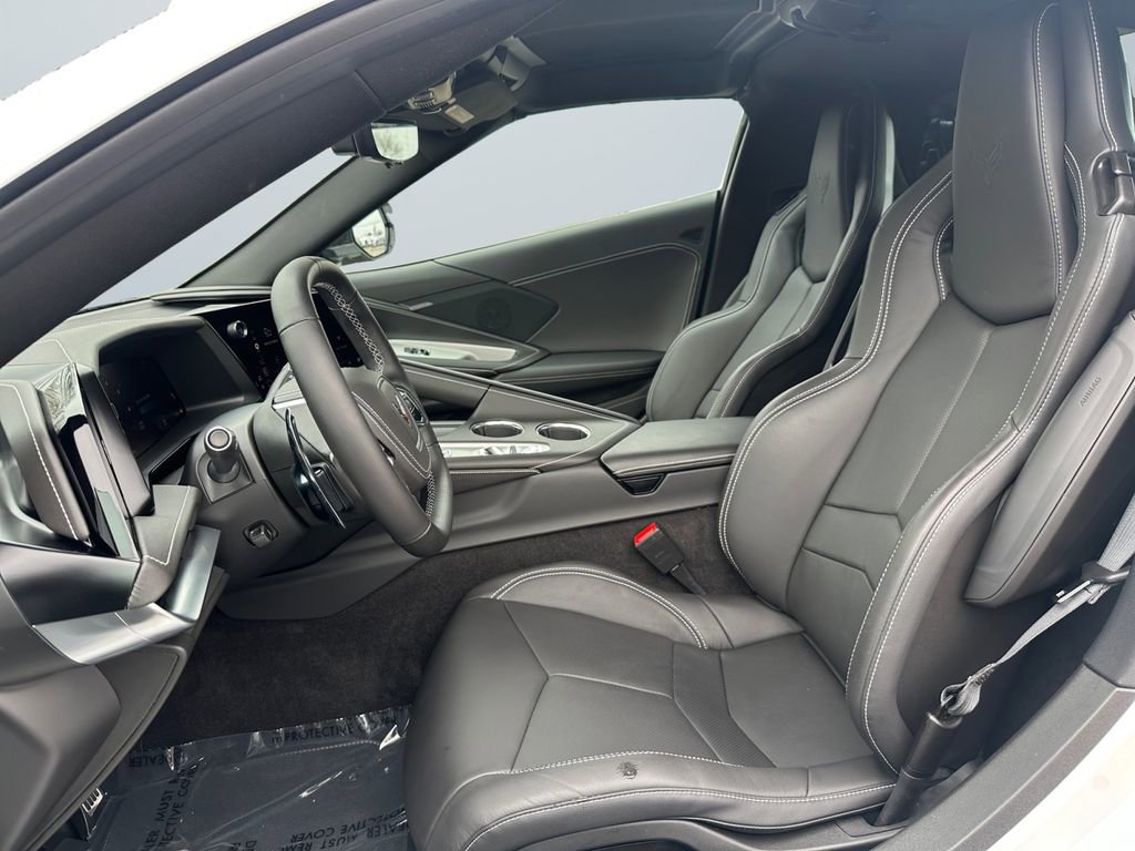 Used 2026 Chevrolet Corvette Stingray Coupe w/ Z51 Performance Package image 9