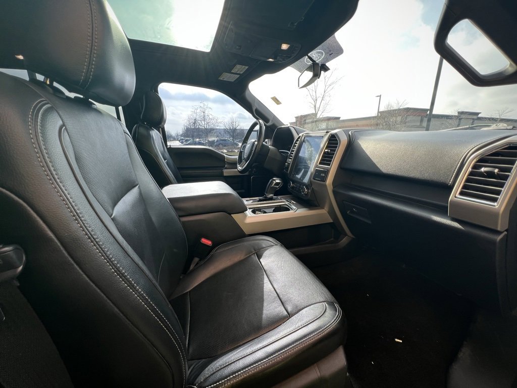 Used 2015 Ford F150 Lariat image 23