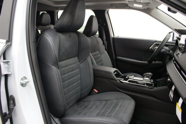 New 2026 Mitsubishi Outlander SE FWD image 18