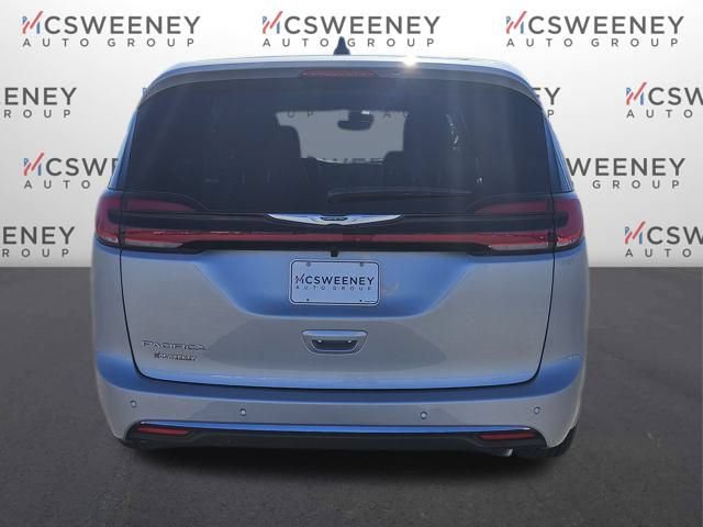 New 2026 Chrysler Pacifica Select FWD image 4