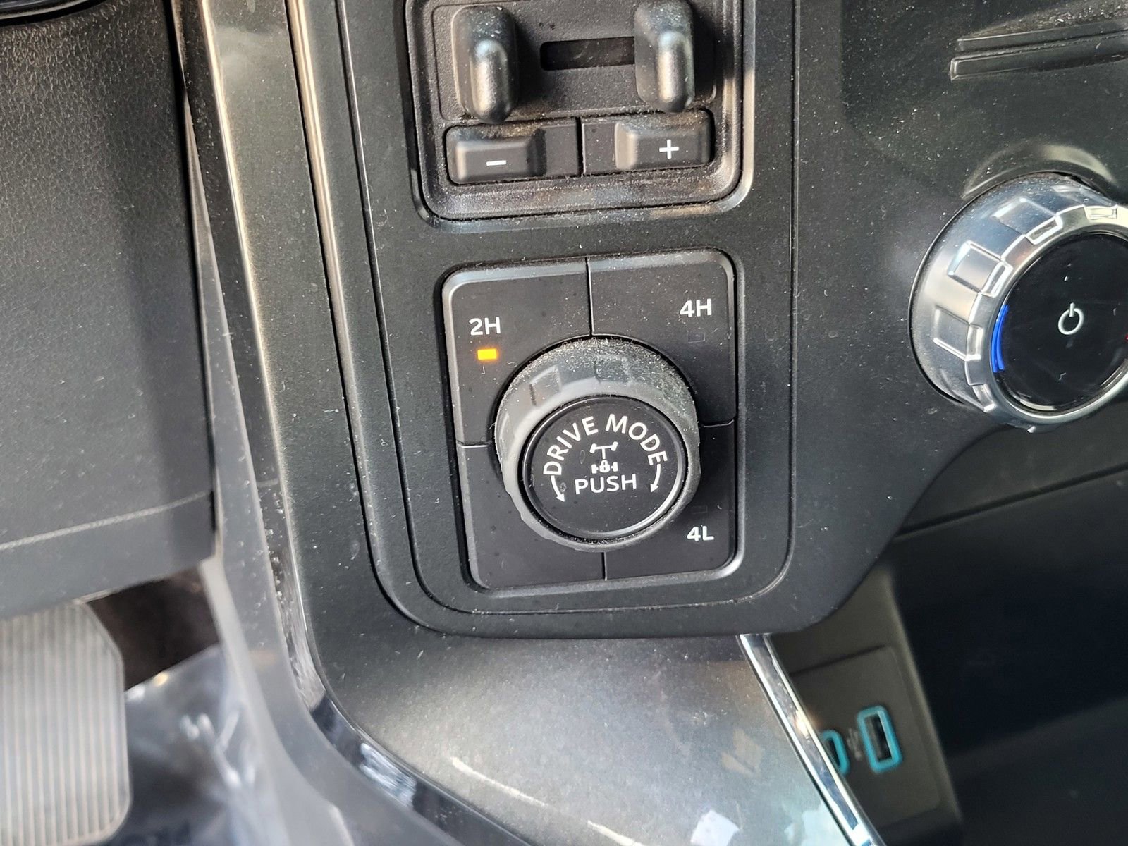 Used 2022 Ford F150 XLT w/ Equipment Group 302A High image 24