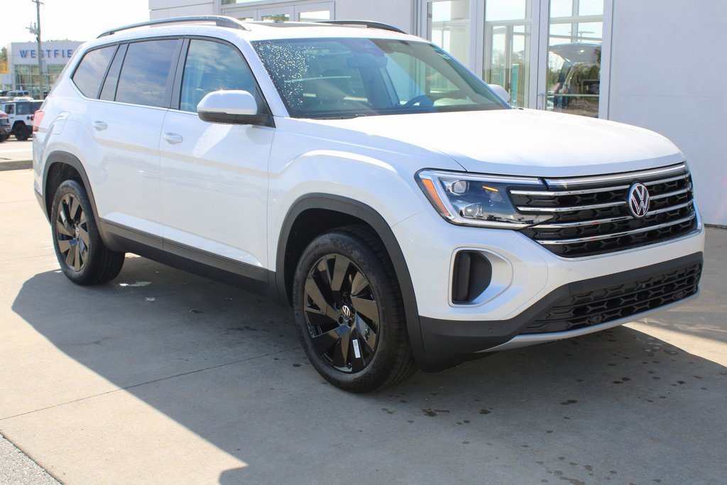 New 2026 Volkswagen Atlas SE image 1