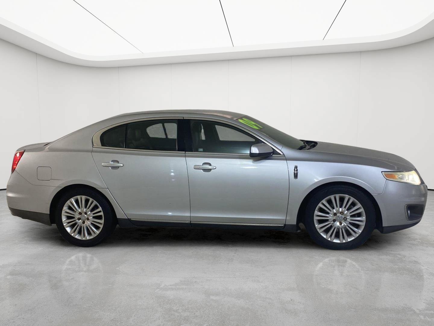 Used 2009 Lincoln MKS AWD image 9
