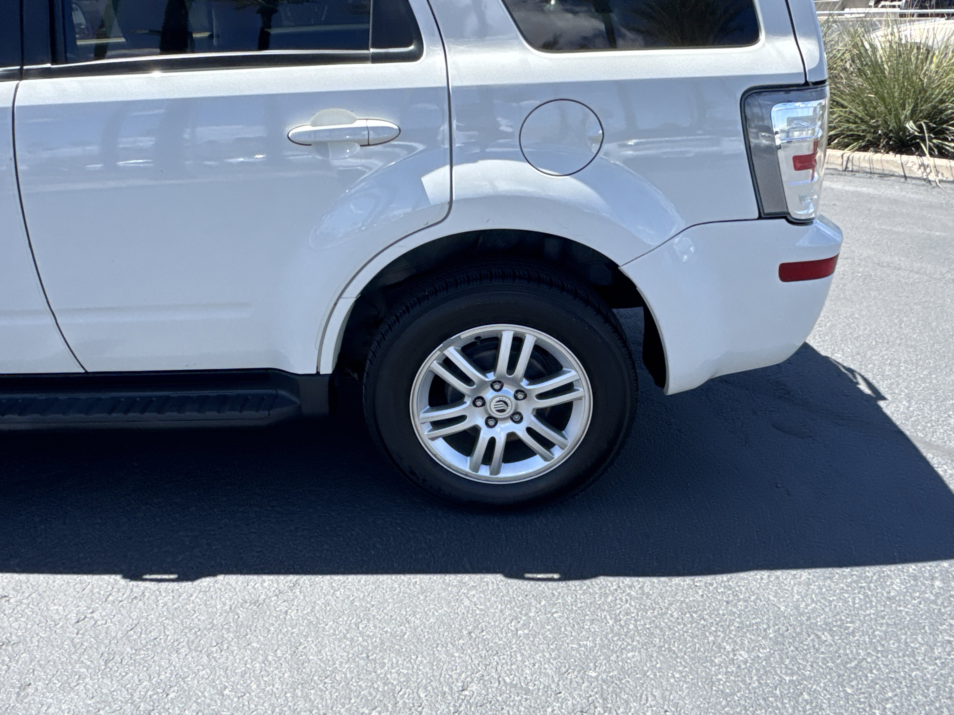 Used 2009 Mercury Mariner Premier image 31