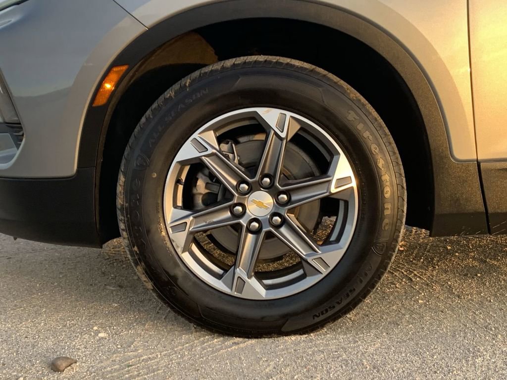 Certified 2024 Chevrolet Blazer LT image 31