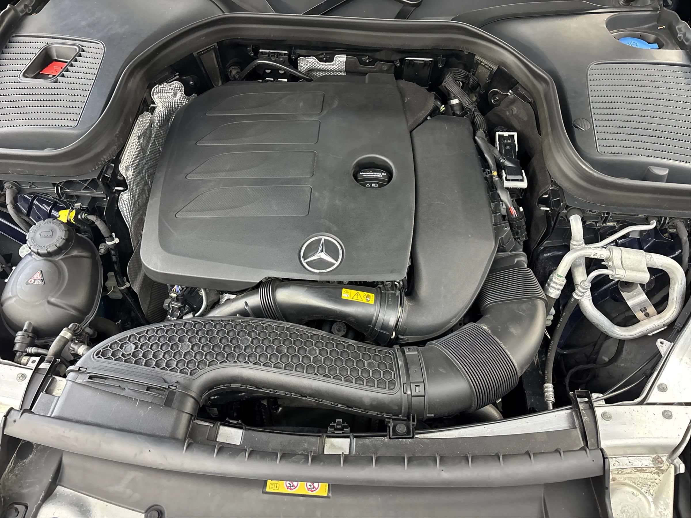 Used 2022 Mercedes-Benz GLC 300 4MATIC image 29
