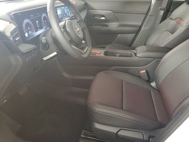 New 2026 Nissan Kicks SR w/ Illumination Package FWD image 15