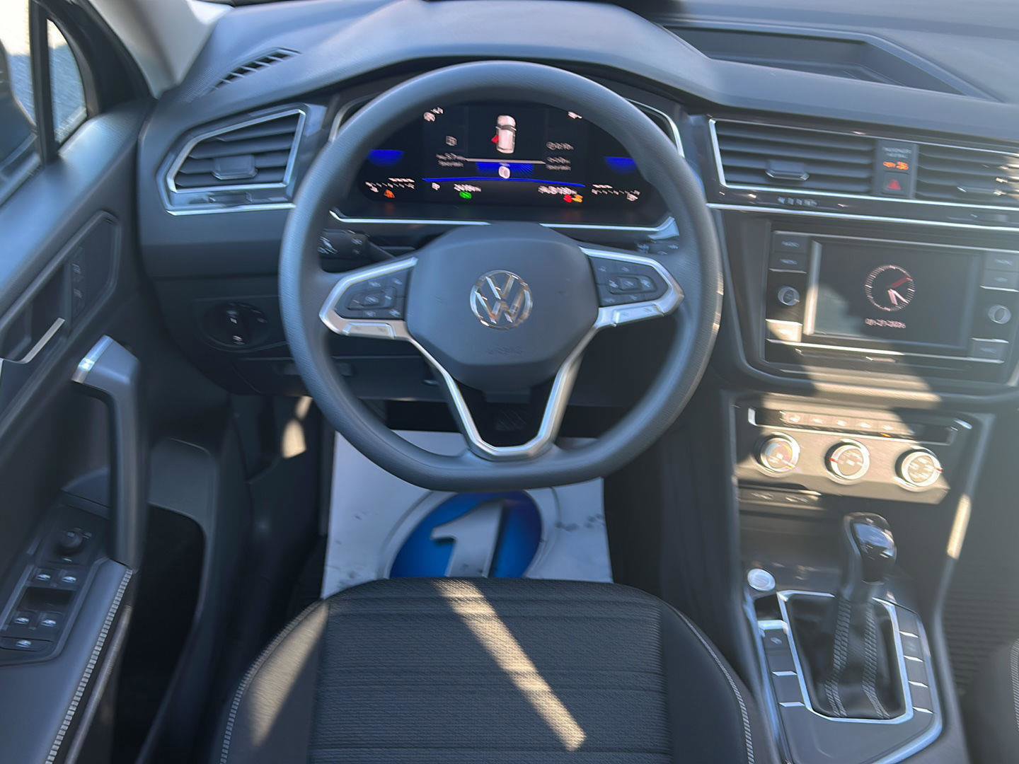 Used 2023 Volkswagen Tiguan S image 23