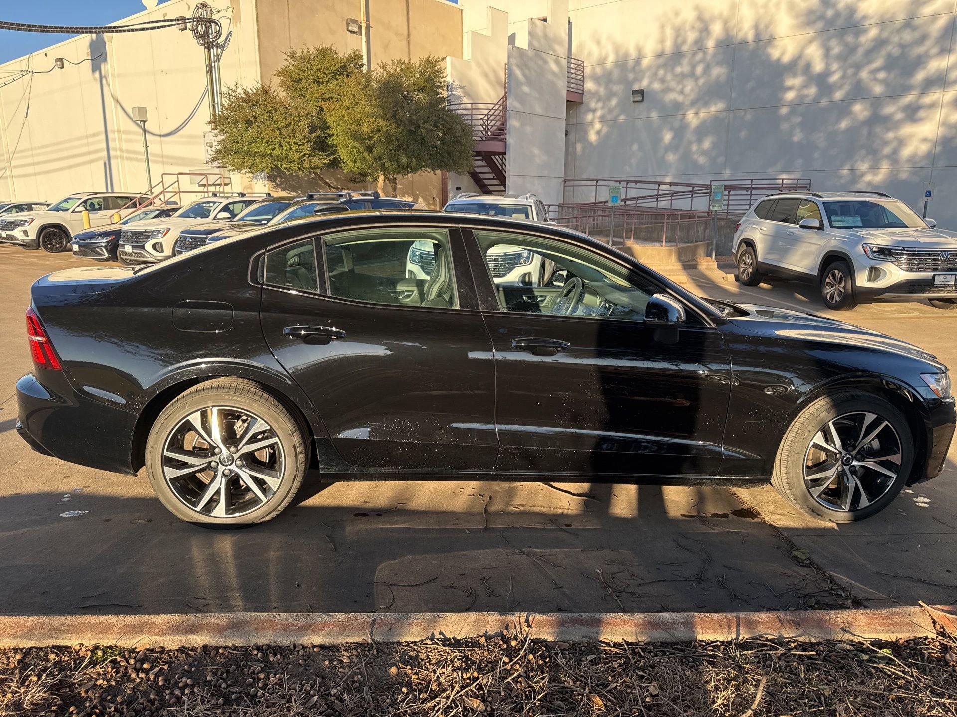 Used 2023 Volvo S60 B5 Core w/ Climate Package image 6