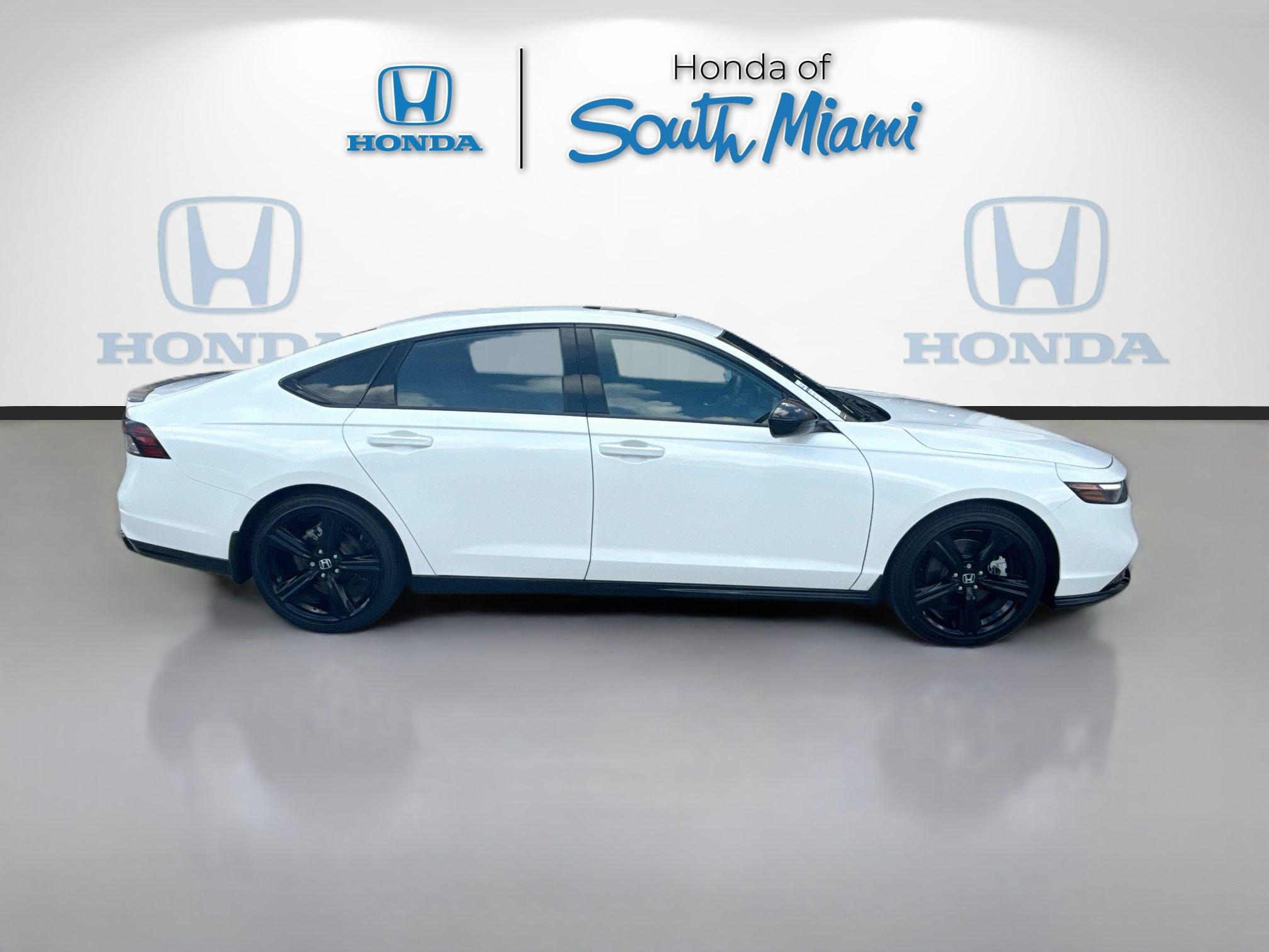 Certified 2025 Honda Accord Sport image 8