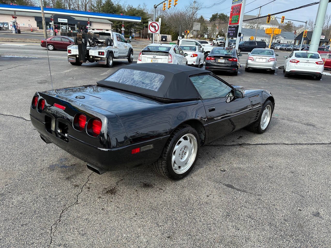 Used 1992 Chevrolet Corvette Convertible image 4