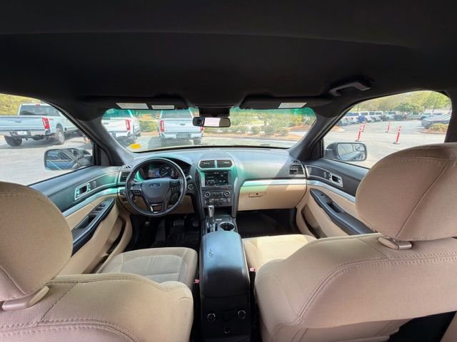 Used 2016 Ford Explorer XLT w/ Equipment Group 201A image 6