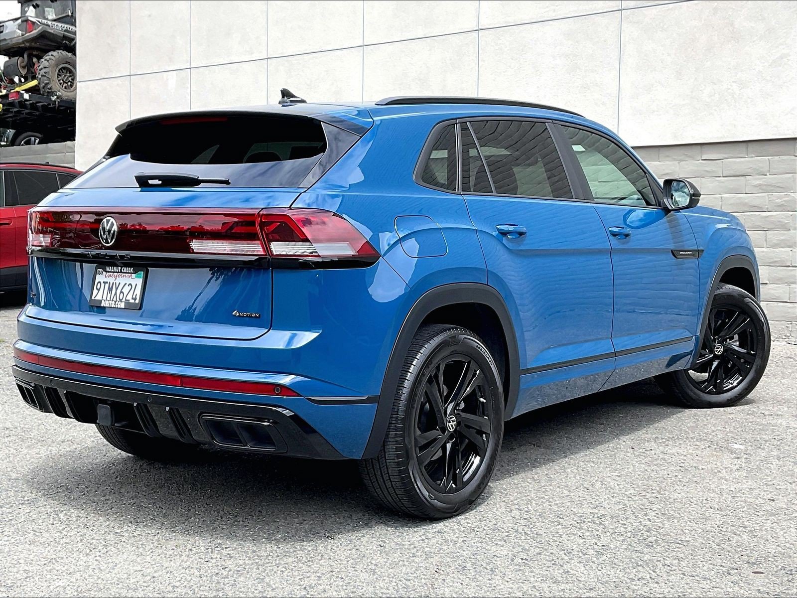 Certified 2025 Volkswagen Atlas Cross Sport SEL R-Line AWD/4WD image 13