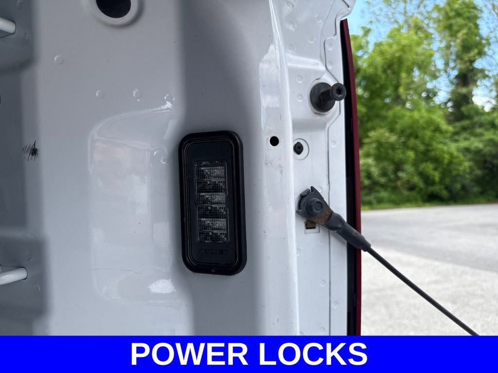 Used 2024 Chevrolet Silverado 1500 LT AWD/4WD image 18