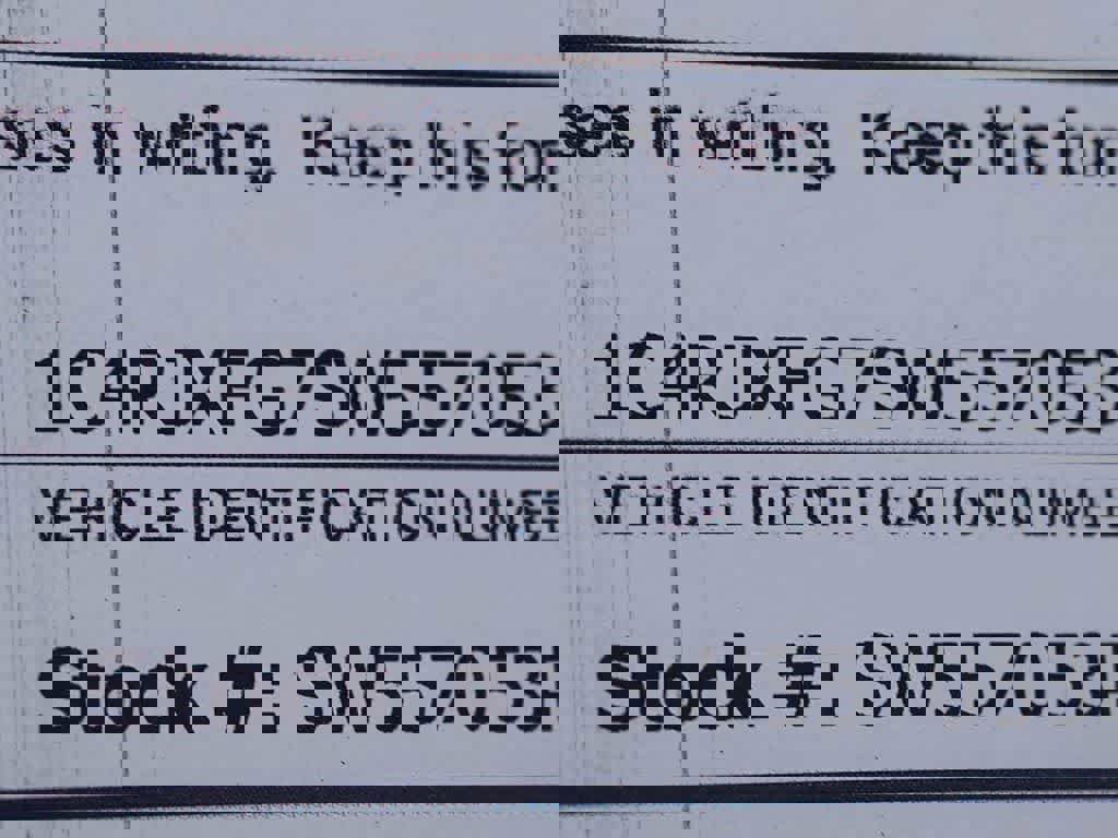 Certified 2025 Jeep Wrangler Unlimited Rubicon image 28