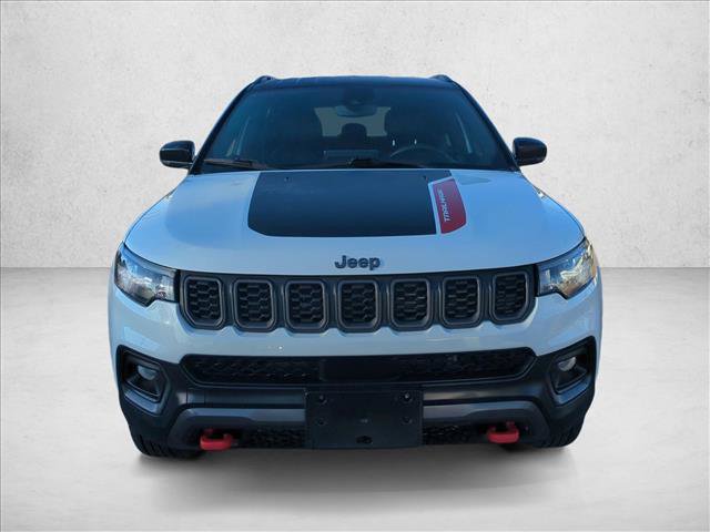 Used 2024 Jeep Compass Trailhawk image 2