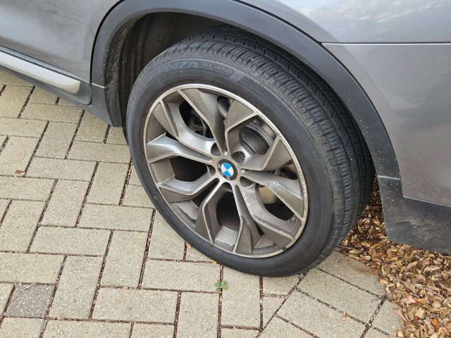 Used 2015 BMW X3 xDrive28i image 12