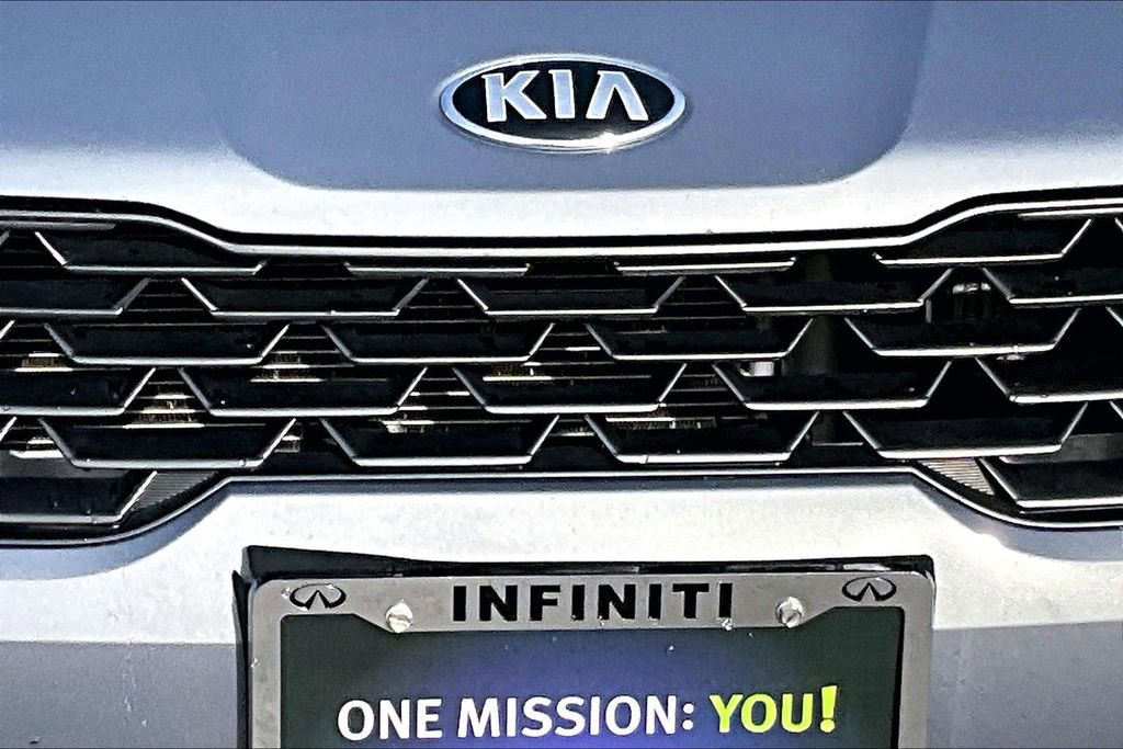 Used 2021 Kia K5 LXS image 12