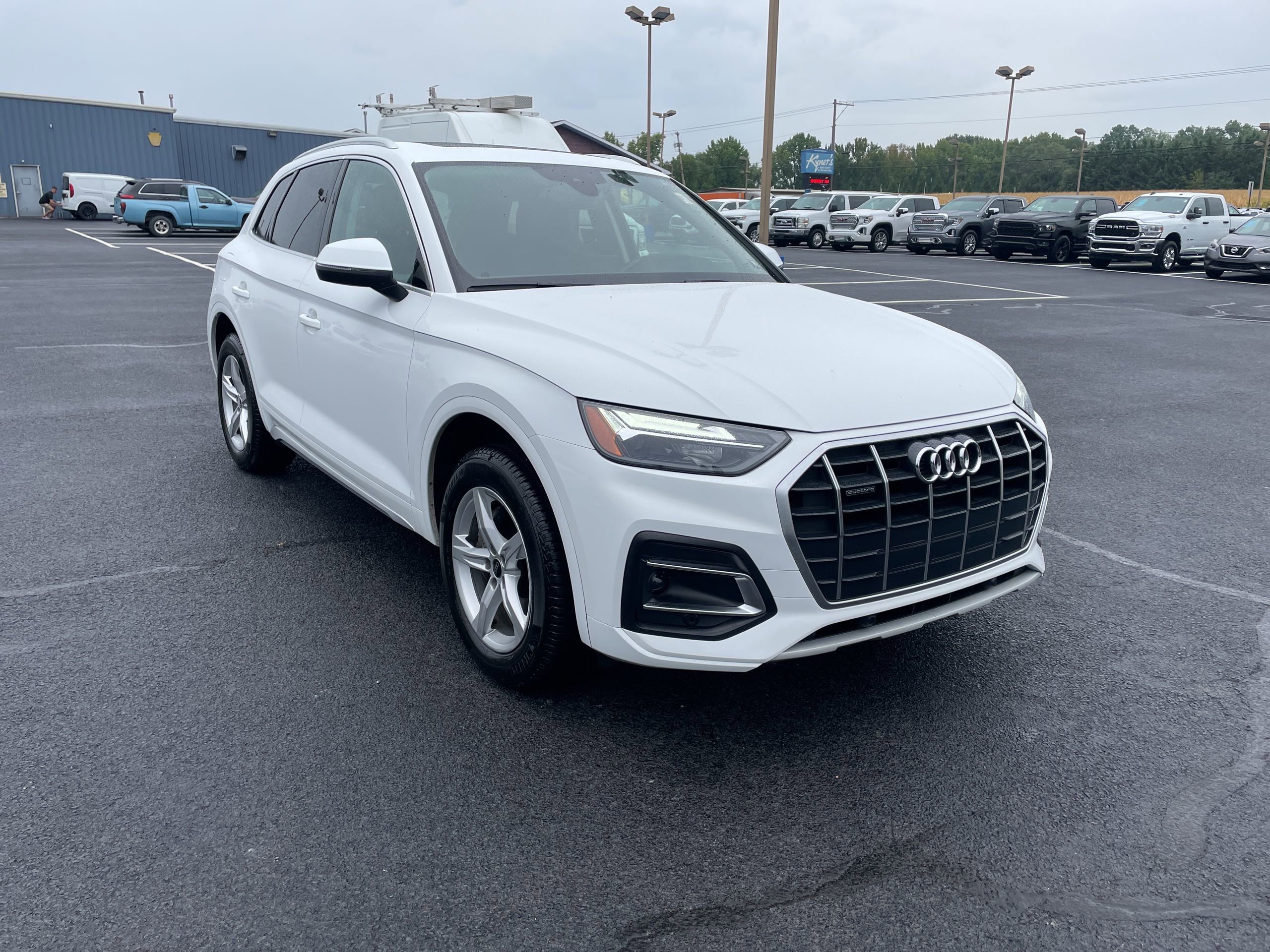 Used 2021 Audi Q5 2.0T Premium AWD/4WD image 9