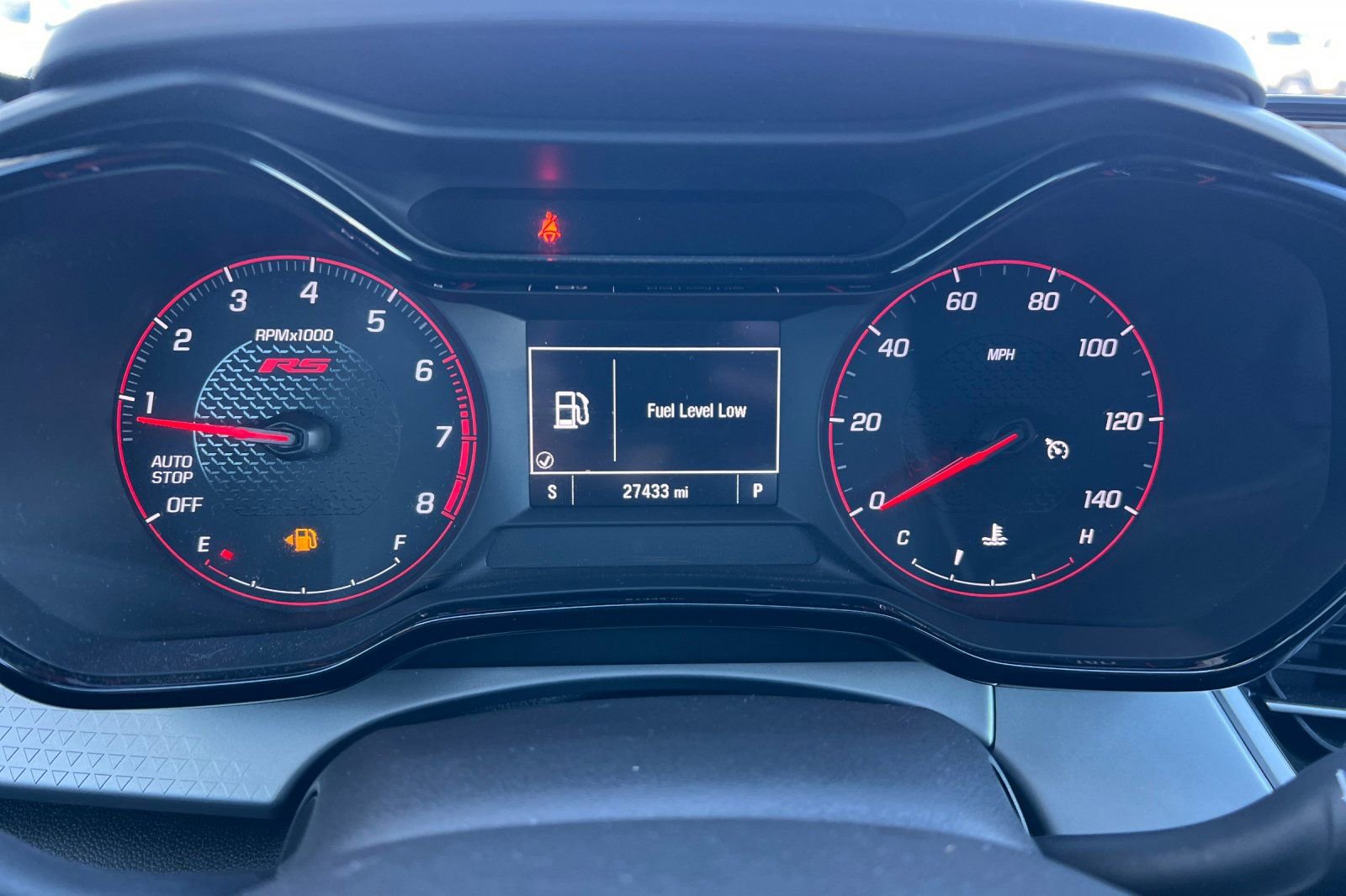 Used 2024 Chevrolet Trax RS w/ Sunroof Package FWD image 24