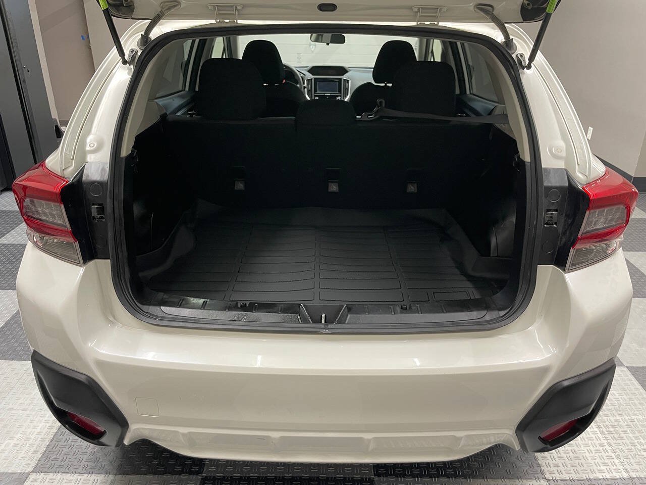 Used 2023 Subaru Crosstrek 2.0i AWD/4WD image 8