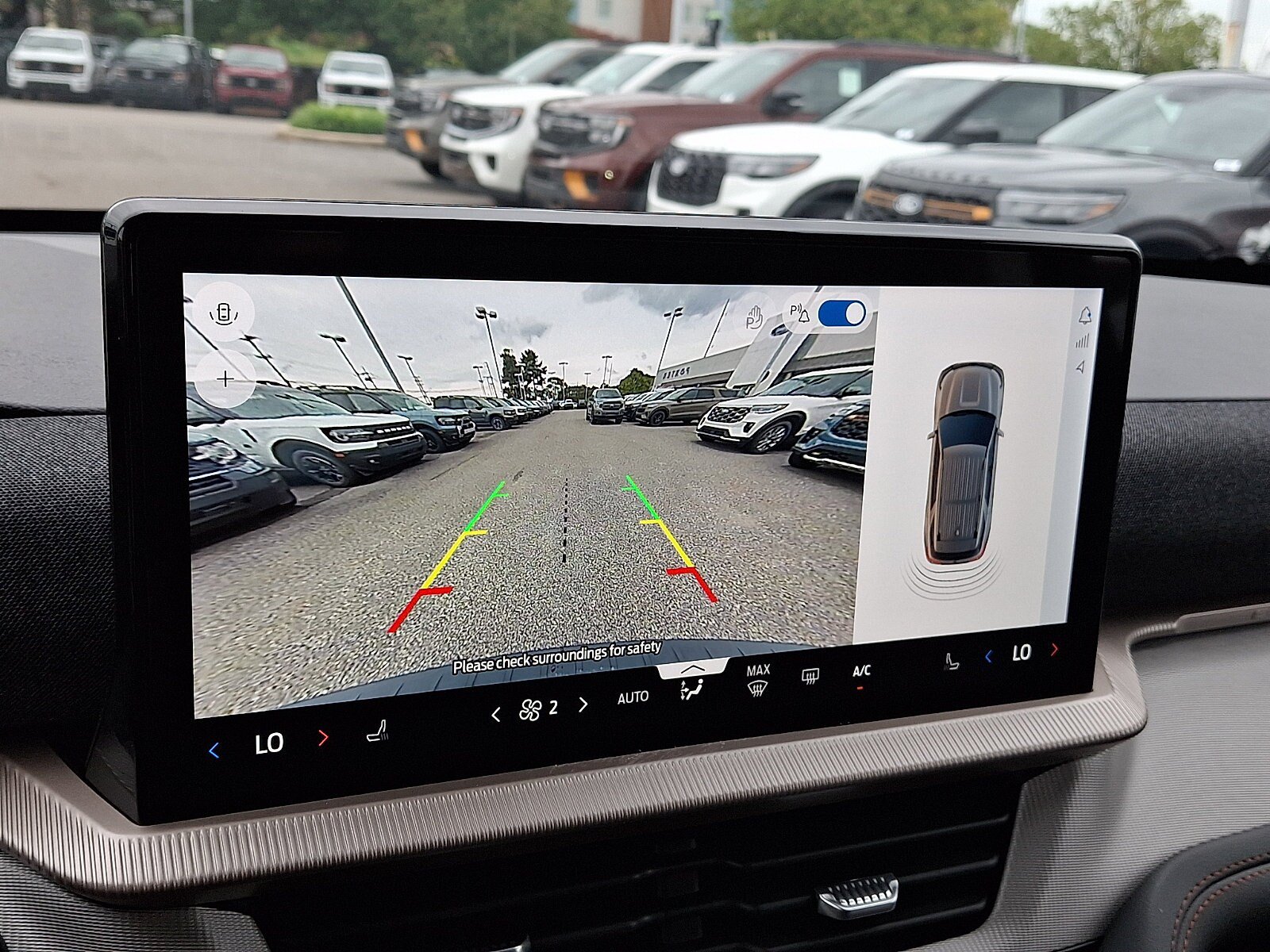New 2026 Ford Explorer Active RWD image 15