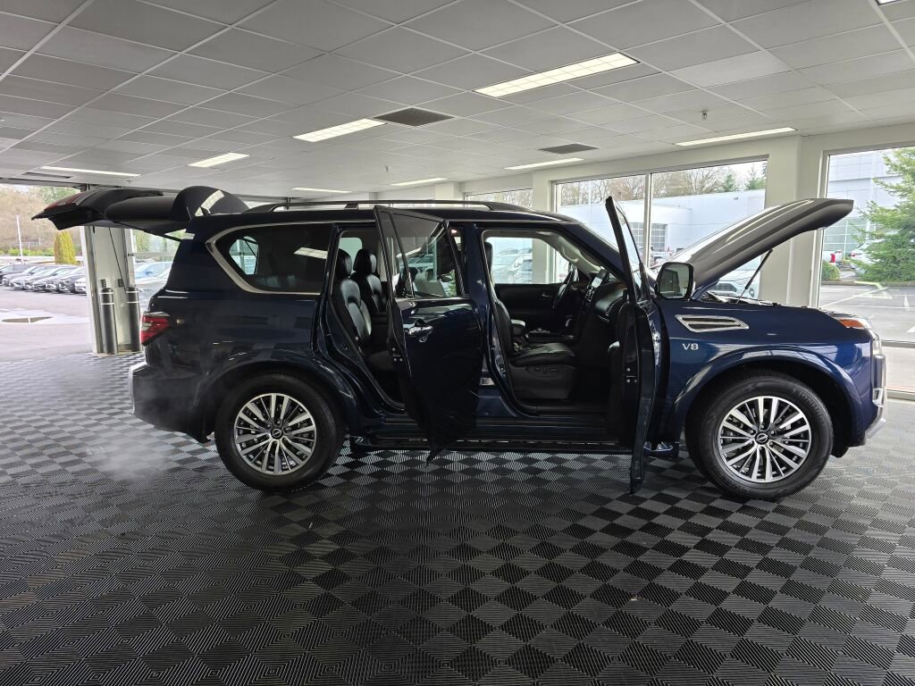 Used 2022 Nissan Armada SL w/ Captain's Chairs Package image 18