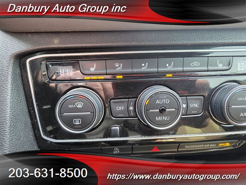 Used 2020 Volkswagen Atlas Cross Sport SEL AWD/4WD image 15