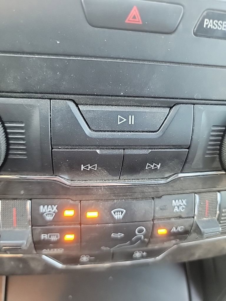 Certified 2018 Ford Explorer XLT w/ Equipment Group 201A image 51