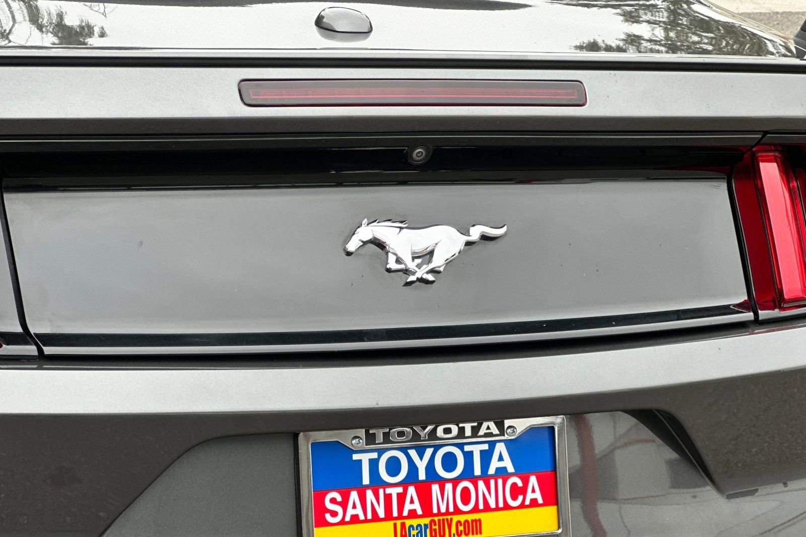 Used 2017 Ford Mustang Premium RWD image 24