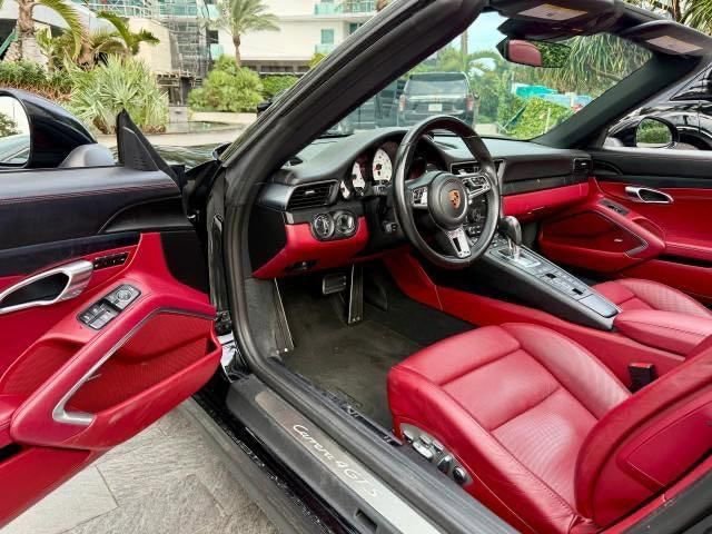 Used 2018 Porsche 911 Carrera 4 GTS image 17