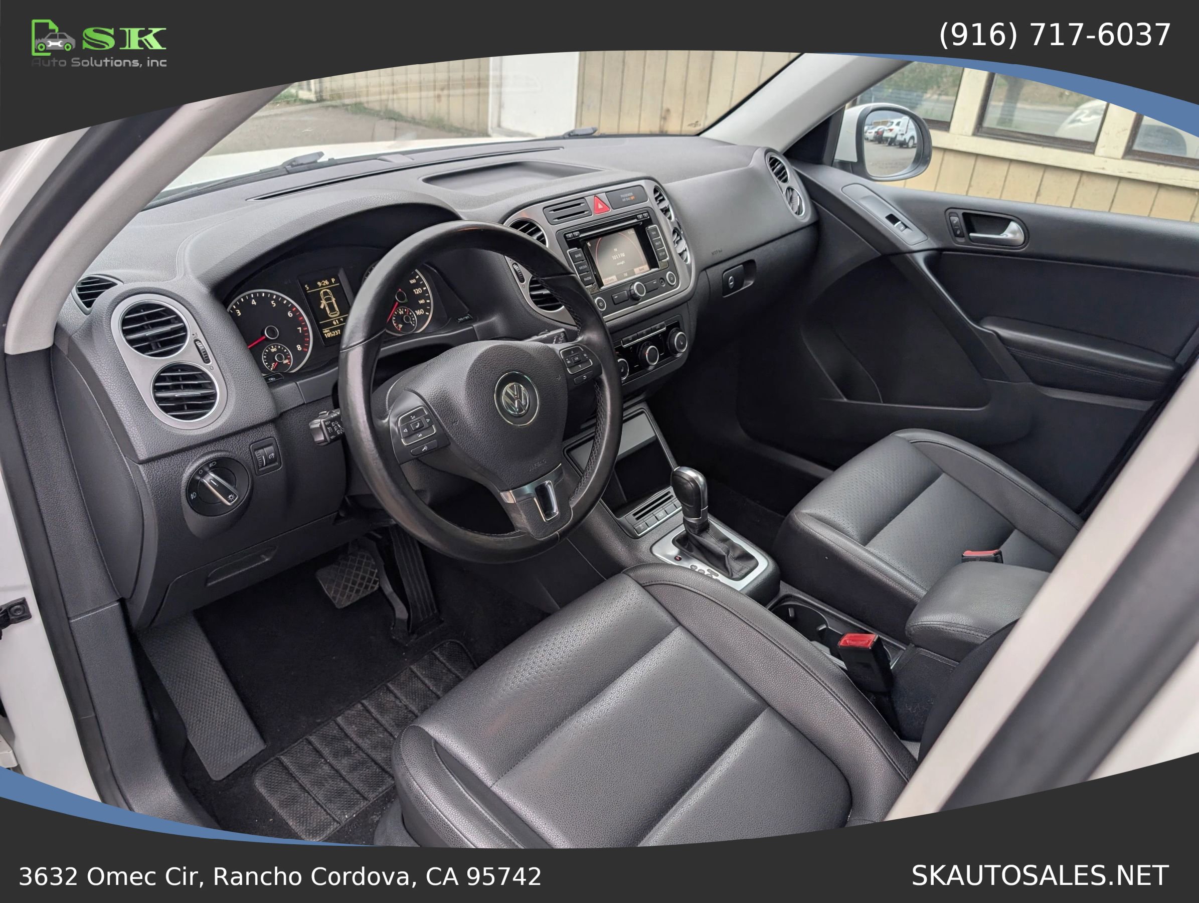 Used 2011 Volkswagen Tiguan S image 17