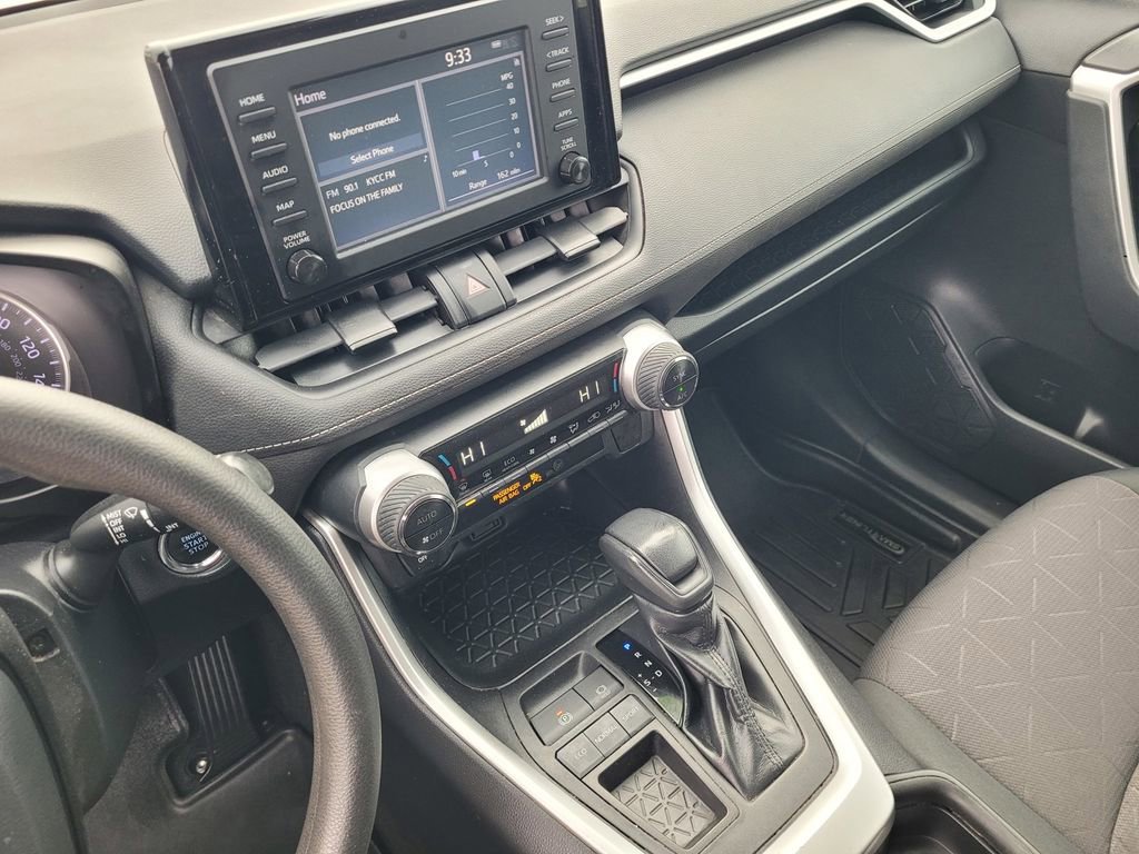 Used 2019 Toyota RAV4 XLE w/ Carpet Mat Package image 21