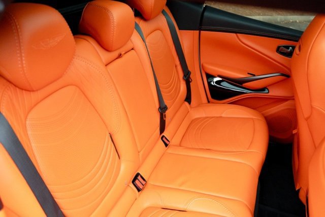 Used 2022 Aston Martin DBX image 41