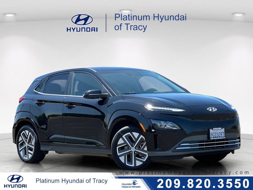 Used 2023 Hyundai Kona SE w/ Cargo Package FWD image 1