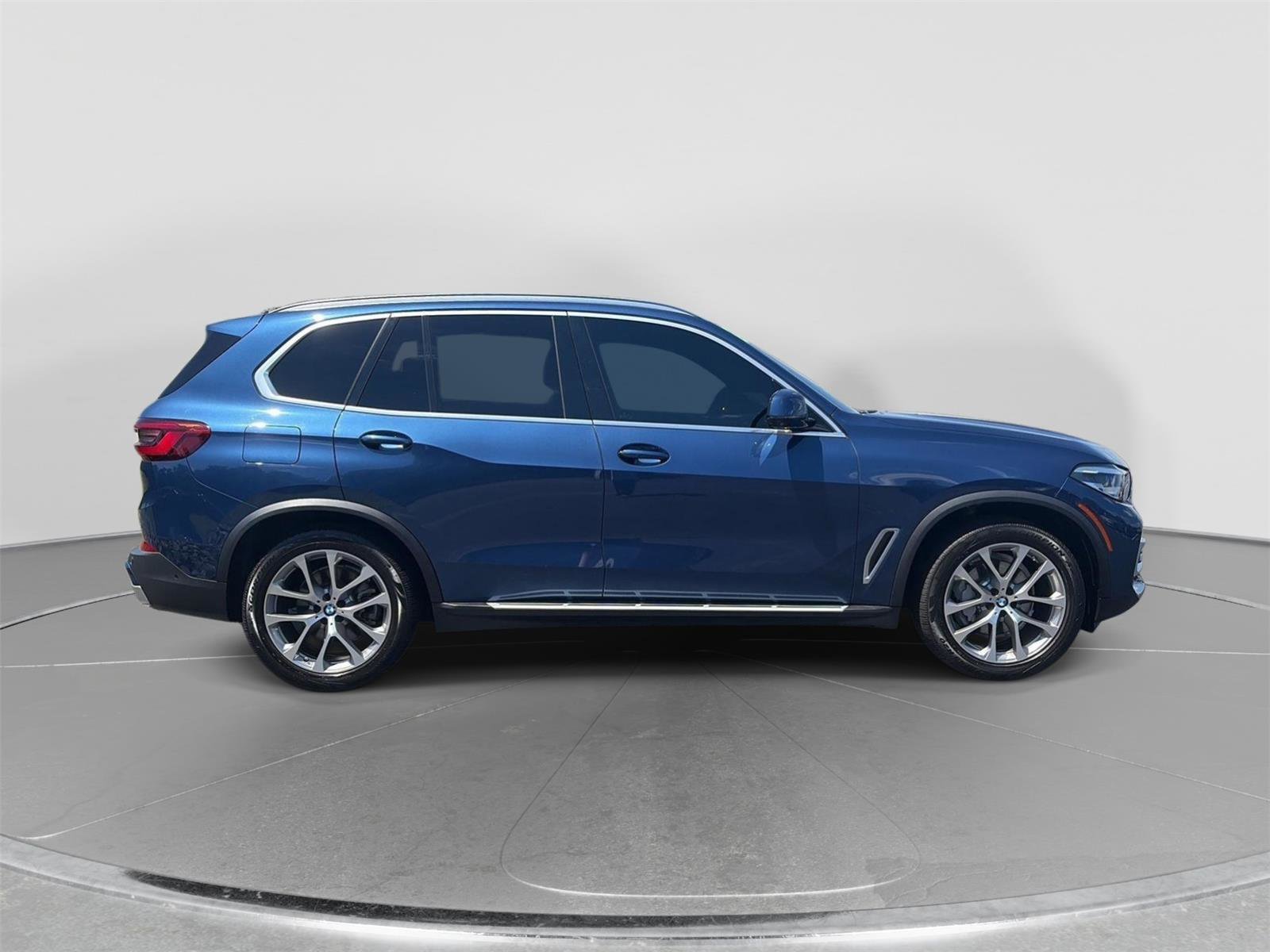 Used 2019 BMW X5 xDrive40i w/ Convenience Package AWD/4WD image 7