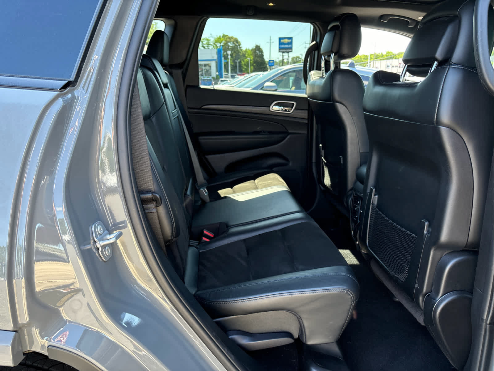Used 2020 Jeep Grand Cherokee Altitude AWD/4WD image 24