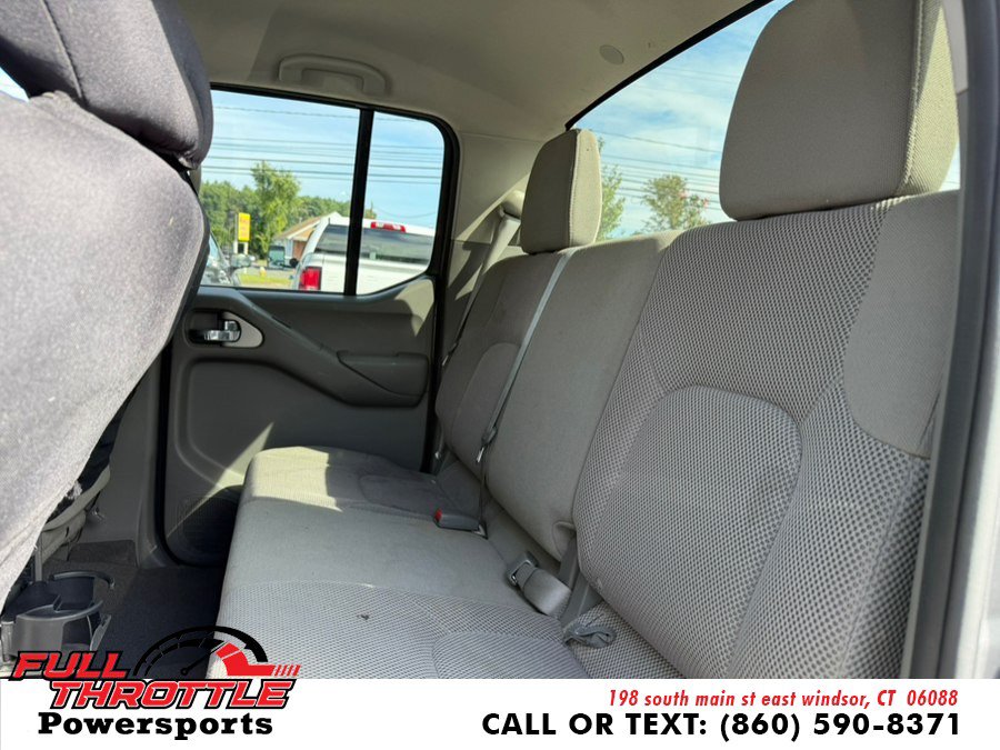 Used 2018 Nissan Frontier SV AWD/4WD image 16