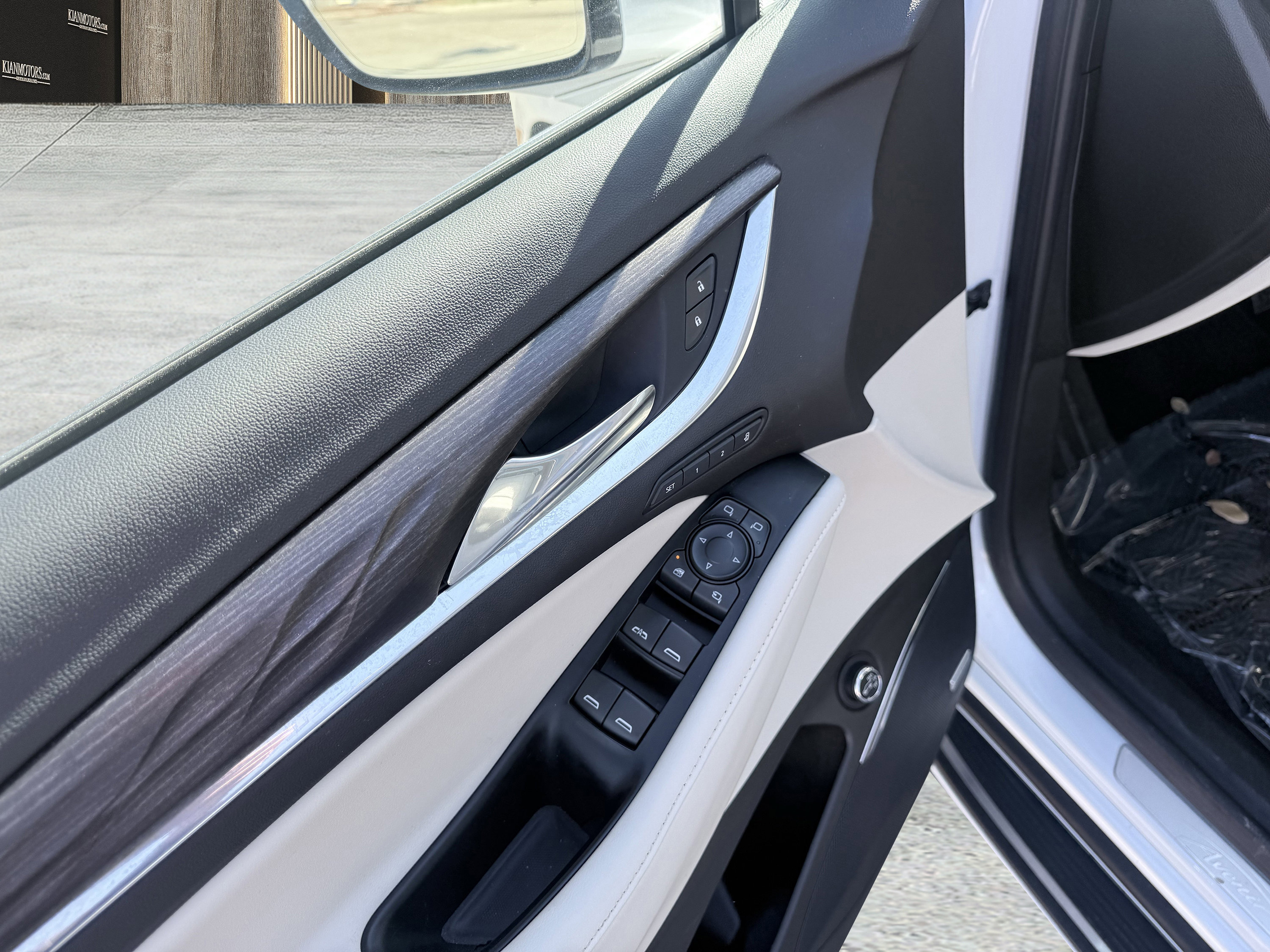 Used 2024 Buick Enclave Avenir w/ LPO, Hit The Road Package image 27